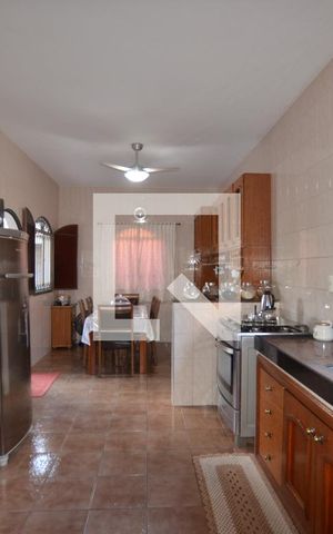 Casa para alugar com 500m², 3 quartos e 4 vagasCozinha