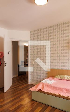 Apartamento à venda com 200m², 3 quartos e 3 vagas Apartamento à venda com 200m², 3 quartos e 3 vagasSuíte 2
