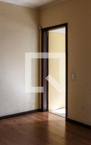 Casa para alugar com 290m², 4 quartos e 4 vagas Casa para alugar com 290m², 4 quartos e 4 vagasEscritório
