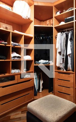 Casa à venda com 232m², 2 quartos e 3 vagas Suíte 1