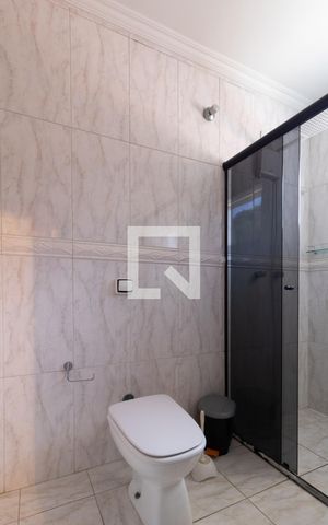 Casa à venda com 232m², 2 quartos e 3 vagasBanheiro Suite 1