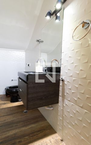 Casa à venda com 232m², 2 quartos e 3 vagasBanheiro 2