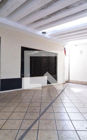 Casa à venda com 232m², 2 quartos e 3 vagasGaragem