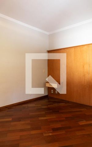 Casa à venda com 232m², 2 quartos e 3 vagas Suíte 1