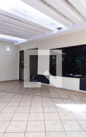 Casa à venda com 232m², 2 quartos e 3 vagasGaragem
