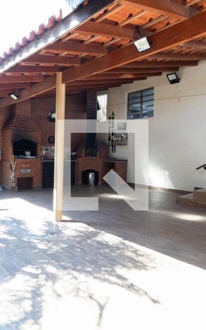 Casa à venda com 232m², 2 quartos e 3 vagasChurrasqueira