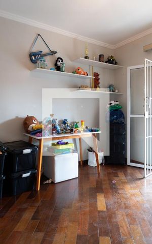 Casa à venda com 232m², 2 quartos e 3 vagasSuíte 2