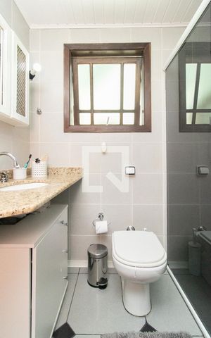 Casa à venda com 284m², 5 quartos e 2 vagasBanheiro da Suíte