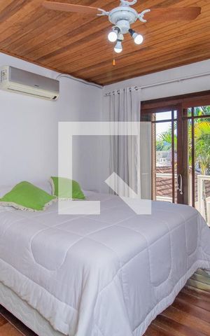 Casa à venda com 284m², 5 quartos e 2 vagasQuarto 4 - Suíte