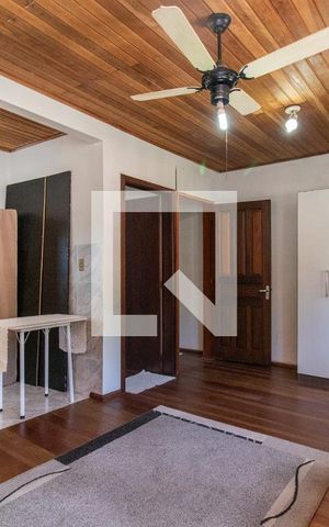 Casa à venda com 284m², 5 quartos e 2 vagasSala - Segundo andar 