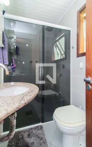 Casa à venda com 284m², 5 quartos e 2 vagasBanheiro Social