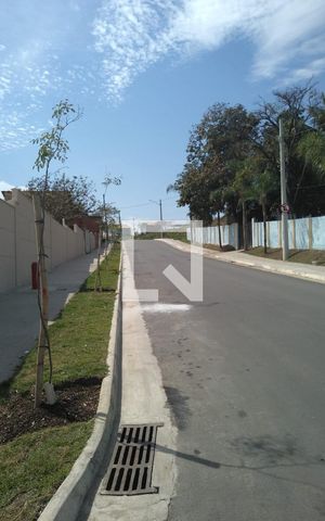 Apartamento para alugar com 50m², 2 quartos e 1 vaga Apartamento para alugar com 50m², 2 quartos e 1 vagaVista da Rua