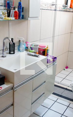 Casa à venda com 203m², 3 quartos e 2 vagas Casa à venda com 203m², 3 quartos e 2 vagasBanheiro