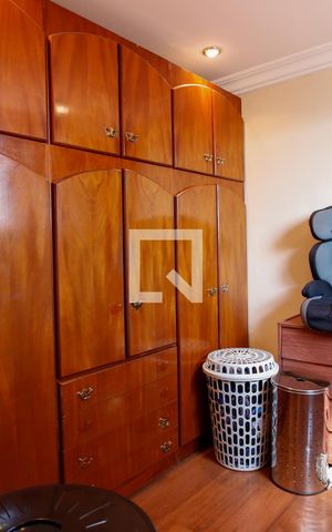 Casa à venda com 203m², 3 quartos e 2 vagas Casa à venda com 203m², 3 quartos e 2 vagasCloset da suíte 3