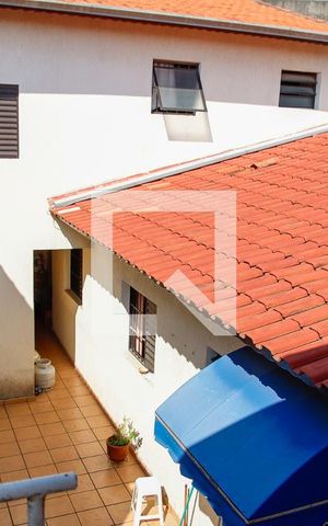 Casa à venda com 203m², 3 quartos e 2 vagas Casa à venda com 203m², 3 quartos e 2 vagasÁrea comum