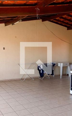 Casa à venda com 203m², 3 quartos e 2 vagas Casa à venda com 203m², 3 quartos e 2 vagasSacada