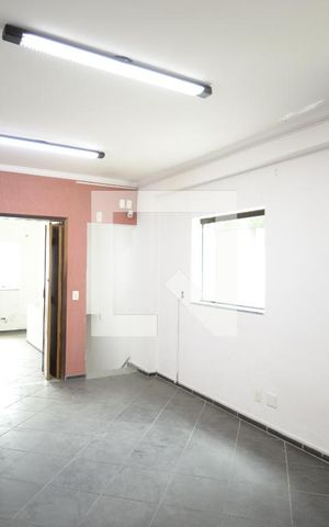 Casa à venda com 200m², 4 quartos e sem vagaSala