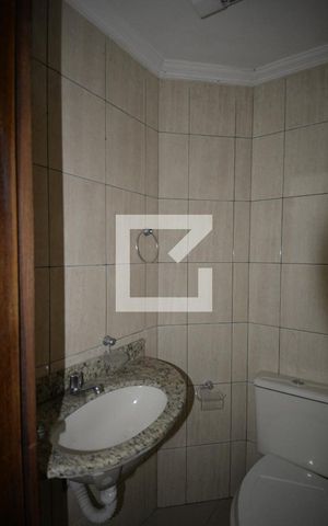 Casa à venda com 200m², 4 quartos e sem vagaBanheiro