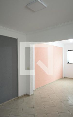 Casa à venda com 200m², 4 quartos e sem vagaSala
