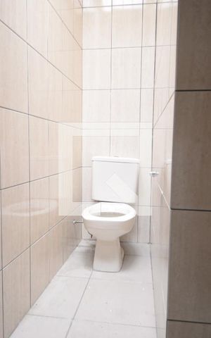 Casa à venda com 200m², 4 quartos e sem vagaBanheiro