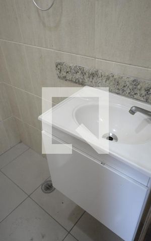 Casa à venda com 200m², 4 quartos e sem vagaBanheiro