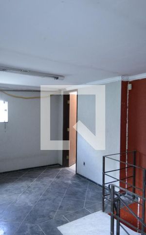 Casa à venda com 200m², 4 quartos e sem vagaSala