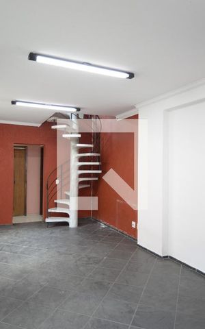 Casa à venda com 200m², 4 quartos e sem vagaSala
