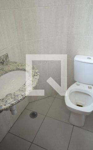 Casa à venda com 200m², 4 quartos e sem vagaBanheiro
