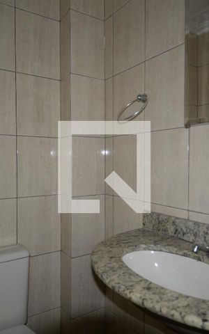 Casa à venda com 200m², 4 quartos e sem vagaBanheiro