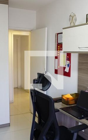 Apartamento à venda com 170m², 4 quartos e 2 vagasQuarto / Escritório