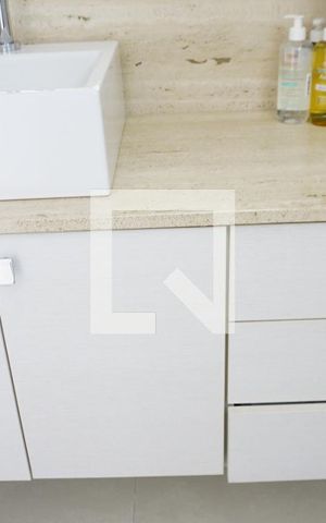 Apartamento à venda com 170m², 4 quartos e 2 vagasBanheiro - Suite 2