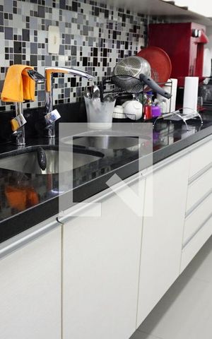 Apartamento à venda com 170m², 4 quartos e 2 vagasCozinha