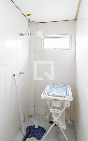 Casa à venda com 431m², 3 quartos e 2 vagas Casa à venda com 431m², 3 quartos e 2 vagasCasa 2 - Banheiro social