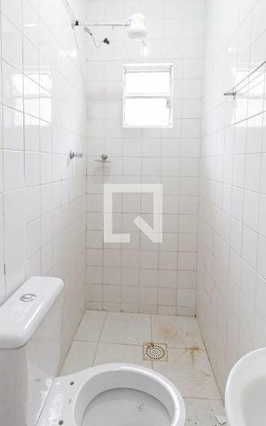 Casa à venda com 431m², 3 quartos e 2 vagas Casa à venda com 431m², 3 quartos e 2 vagasCasa 4 - Banheiro social