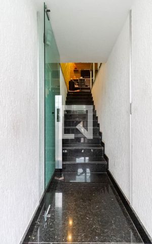 Casa à venda com 431m², 3 quartos e 2 vagas Casa à venda com 431m², 3 quartos e 2 vagasCasa 1 - Entrada