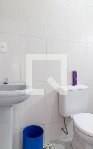 Casa à venda com 431m², 3 quartos e 2 vagas Casa à venda com 431m², 3 quartos e 2 vagasCasa 2 - Banheiro social