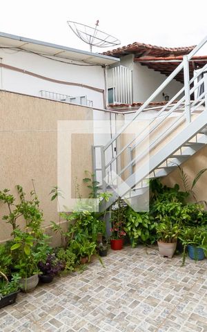Casa à venda com 431m², 3 quartos e 2 vagas Casa à venda com 431m², 3 quartos e 2 vagasCasa 1 - Quintal