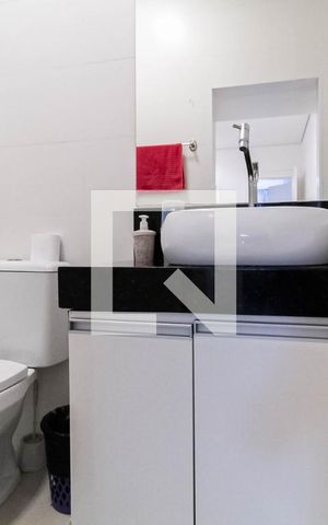 Casa à venda com 431m², 3 quartos e 2 vagas Casa à venda com 431m², 3 quartos e 2 vagasCasa 1 - Banheiro da suíte