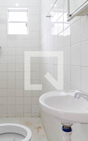 Casa à venda com 431m², 3 quartos e 2 vagas Casa à venda com 431m², 3 quartos e 2 vagasCasa 4 - Banheiro social