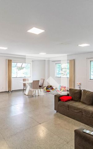Casa à venda com 431m², 3 quartos e 2 vagas Casa à venda com 431m², 3 quartos e 2 vagasCasa 2 - Sala
