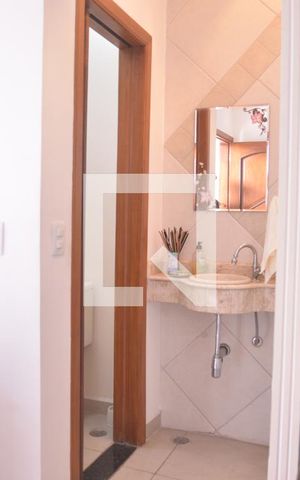 Casa à venda com 205m², 3 quartos e 3 vagasSala