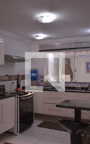 Casa à venda com 205m², 3 quartos e 3 vagasCozinha
