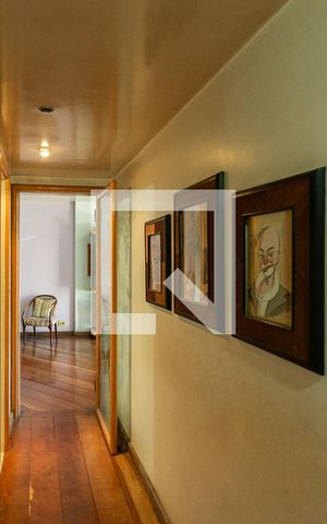 Apartamento à venda com 116m², 3 quartos e 2 vagasCorredor