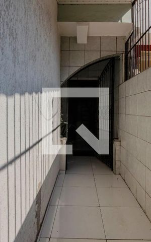 Casa à venda com 132m², 4 quartos e sem vaga Casa à venda com 132m², 4 quartos e sem vagaHall de entrada