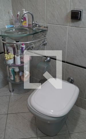 Casa à venda com 203m², 4 quartos e 2 vagasBanheiro Social