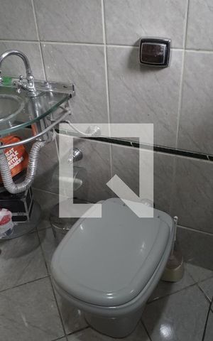 Casa à venda com 203m², 4 quartos e 2 vagasLavabo