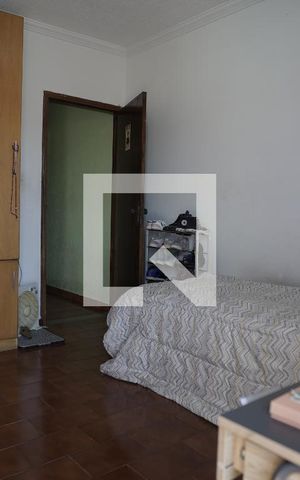 Casa à venda com 203m², 4 quartos e 2 vagasQuarto 1