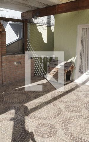 Casa à venda com 203m², 4 quartos e 2 vagasChurrasqueira