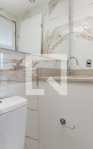 Studio à venda com 37m², 1 quarto e 1 vaga Studio à venda com 37m², 1 quarto e 1 vagaBanheiro