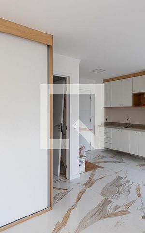 Studio à venda com 37m², 1 quarto e 1 vaga Studio à venda com 37m², 1 quarto e 1 vagaStudio